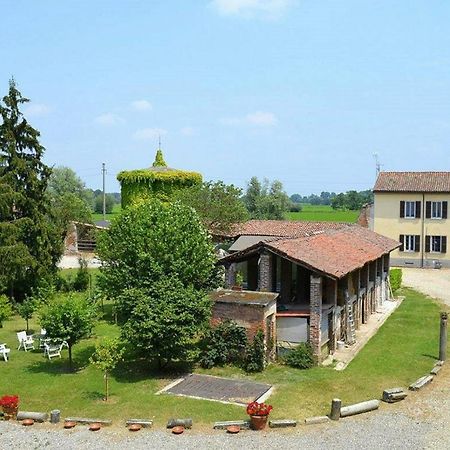 Agriturismo Fiamberta Bed & Breakfast Certosa di Pavia Luaran gambar