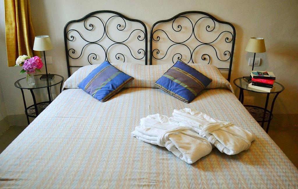 Agriturismo Fiamberta Bed & Breakfast Certosa di Pavia Luaran gambar