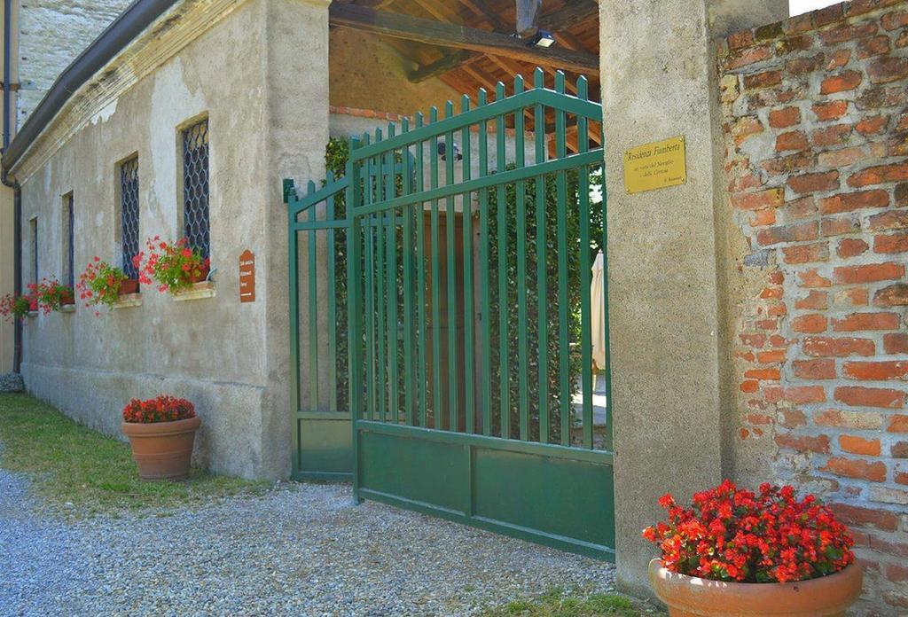 Agriturismo Fiamberta Bed & Breakfast Certosa di Pavia Luaran gambar